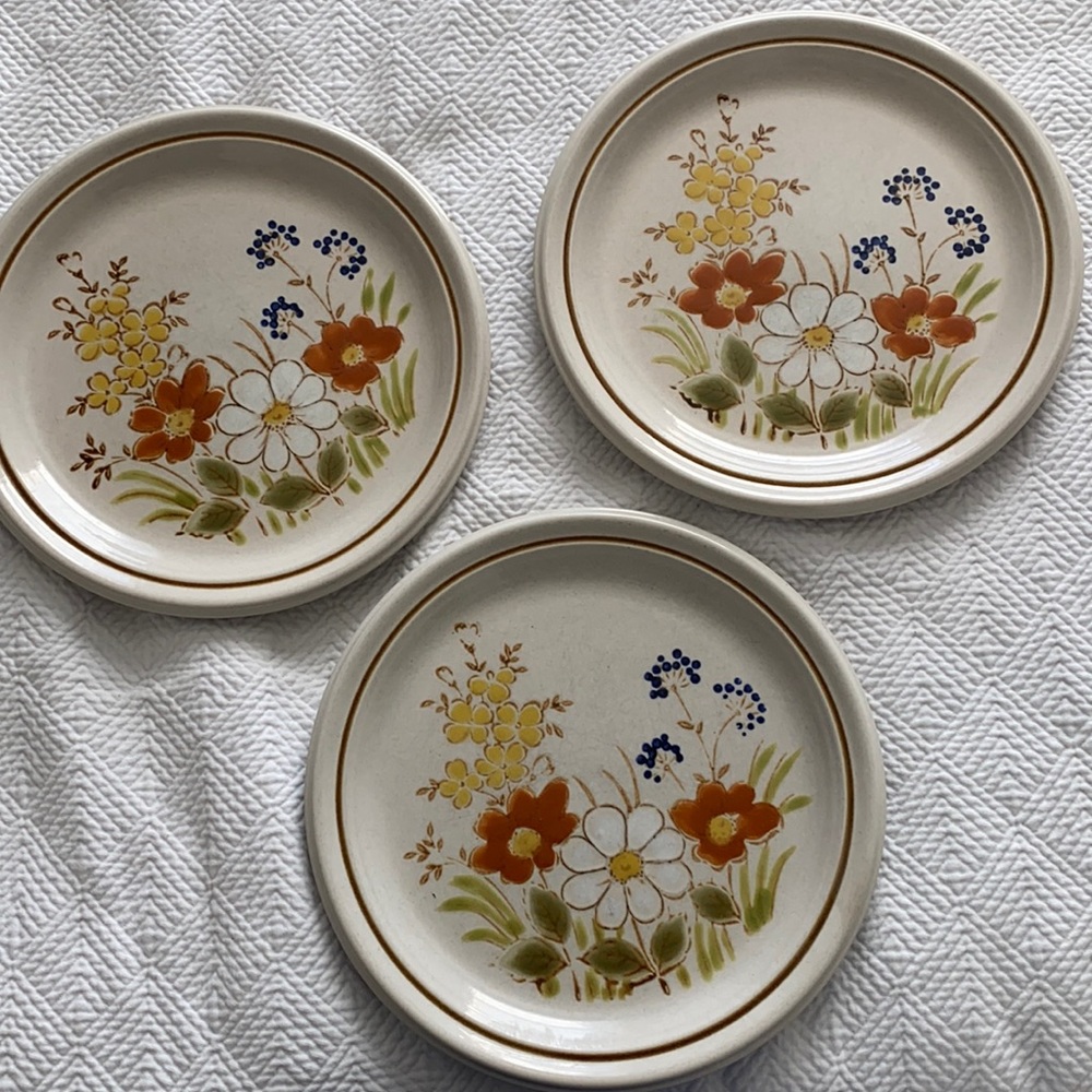 Stone Harvest dishware